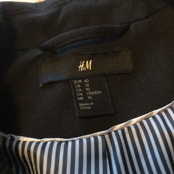 H&M black blazer - Picture 2 of 2
